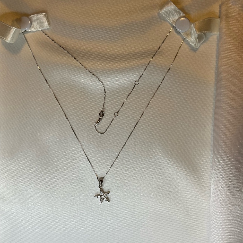 Fine Diamond Star Necklace Dazzling 14k White Gold